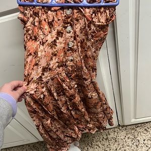 Trendy short strapless dress!